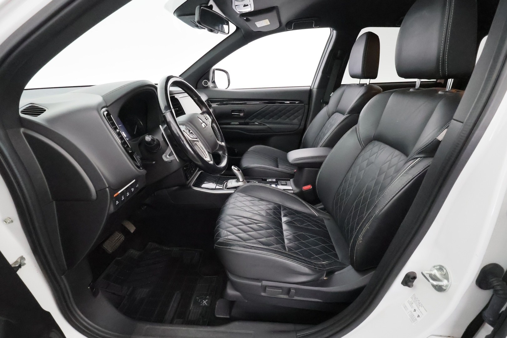 MITSUBISHI Outlander PHEV 2019