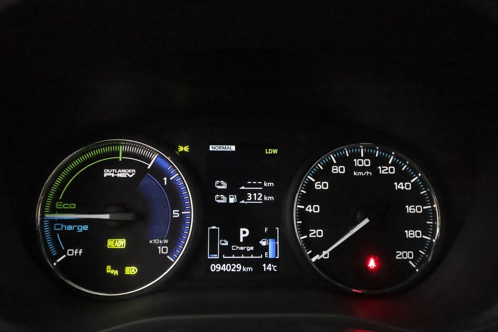 MITSUBISHI Outlander PHEV 2019