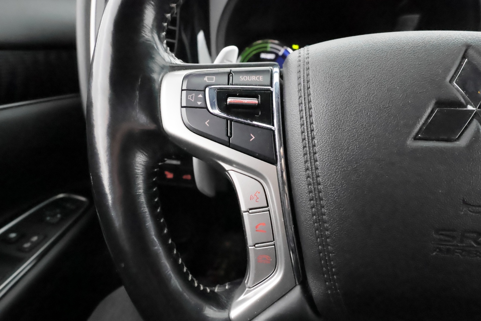 MITSUBISHI Outlander PHEV 2019