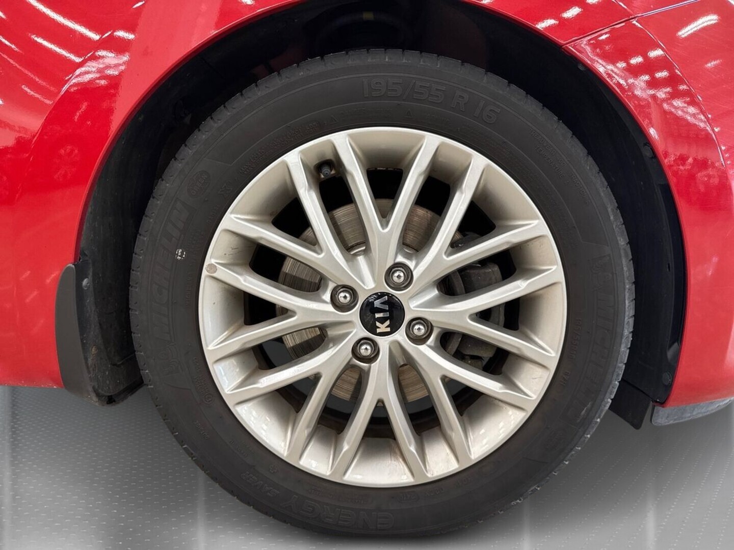 KIA Rio 13