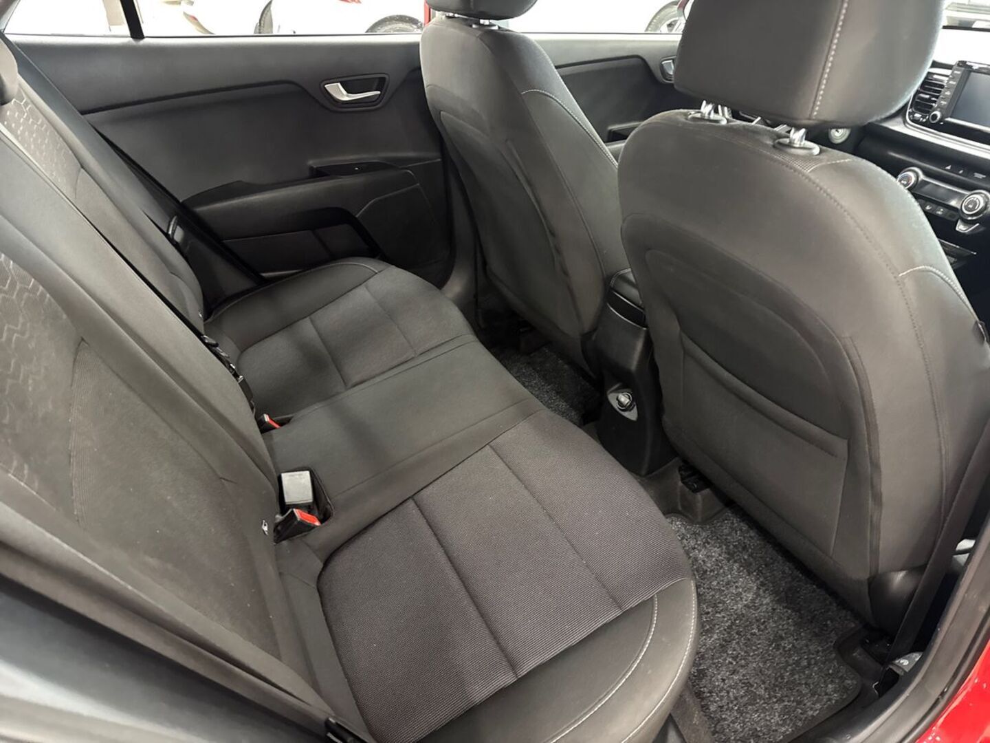 KIA Rio 15