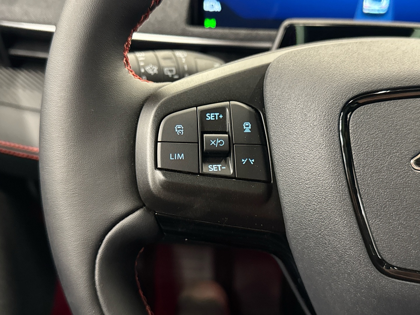 FORD Mustang Mach-E 2026