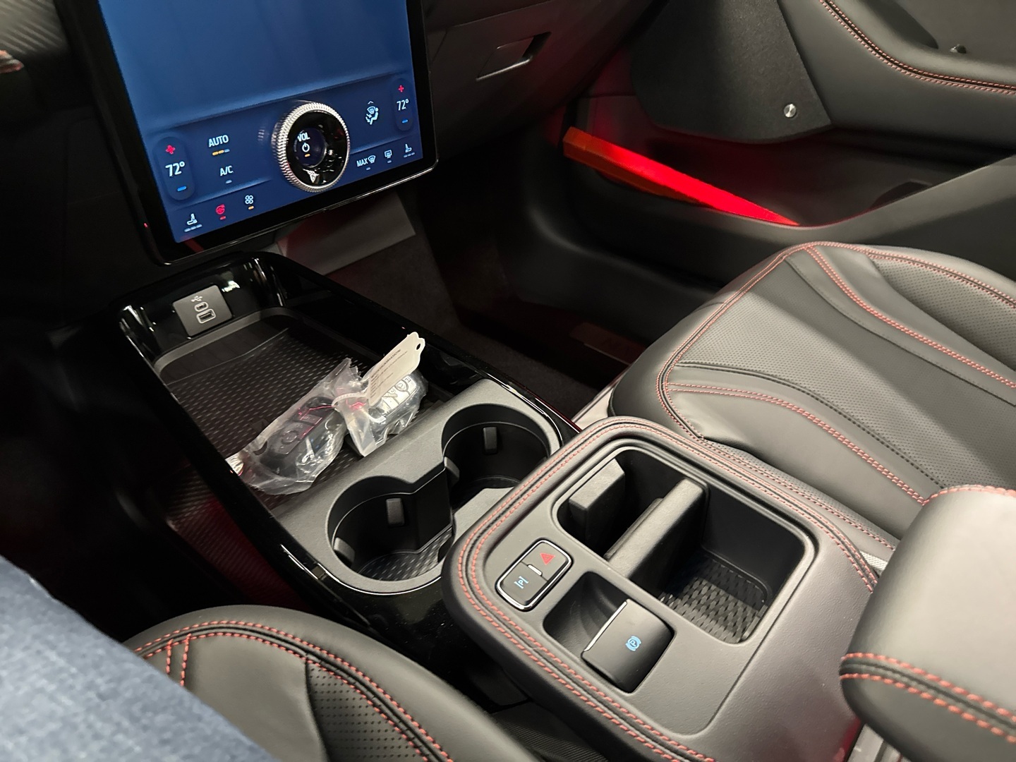 FORD Mustang Mach-E 2026