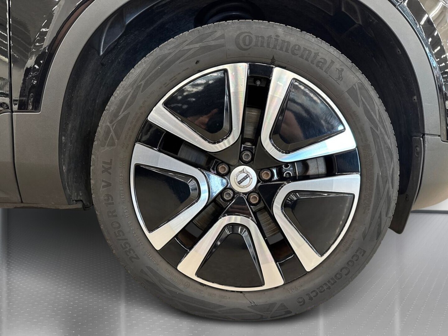 VOLVO XC40 2021