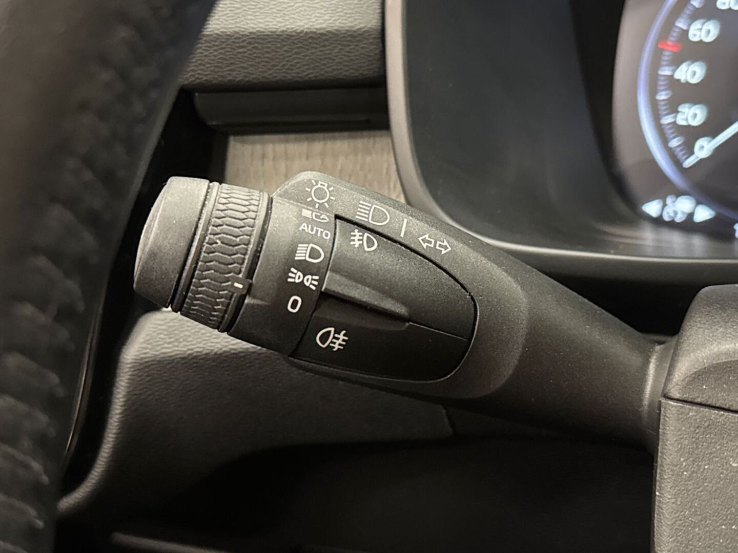 VOLVO XC40 2021