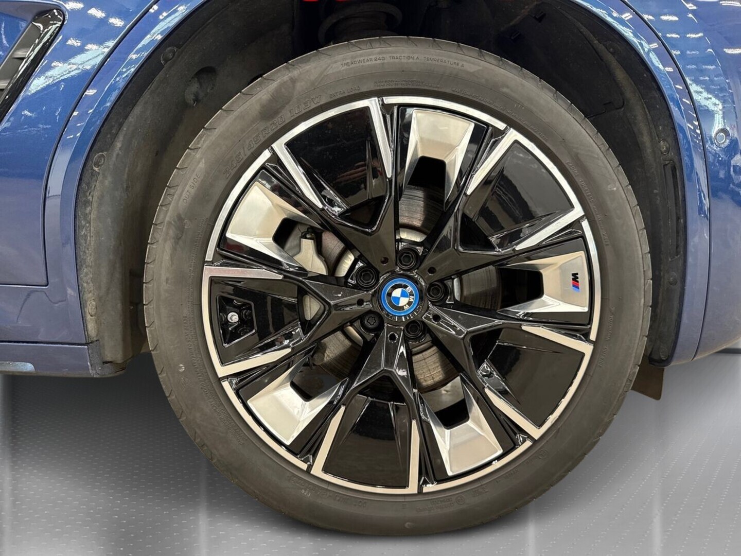 BMW iX3 2023