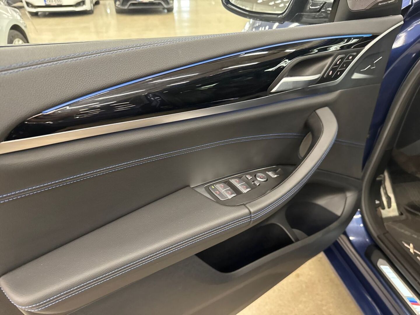 BMW iX3 2023