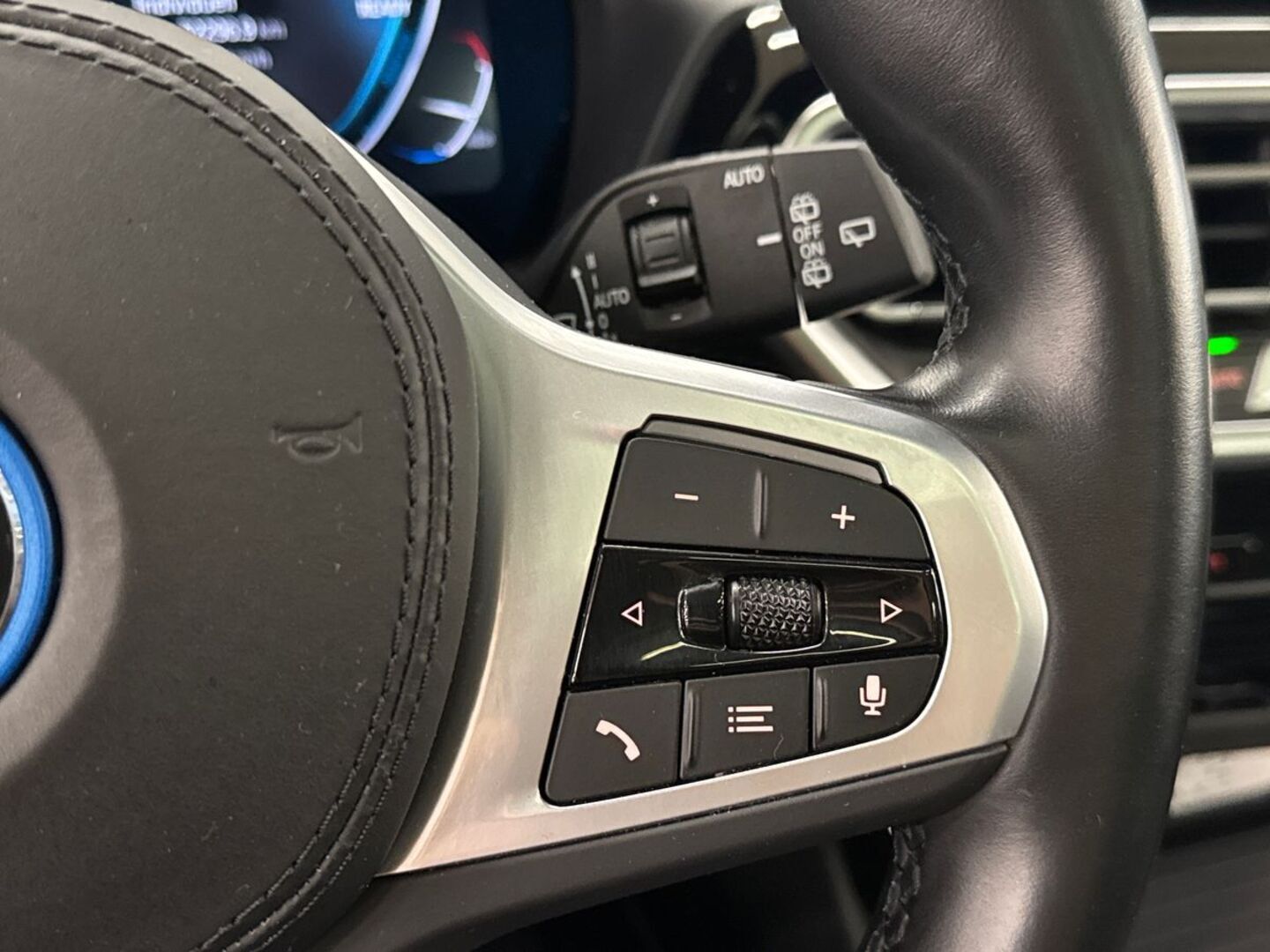 BMW iX3 2023