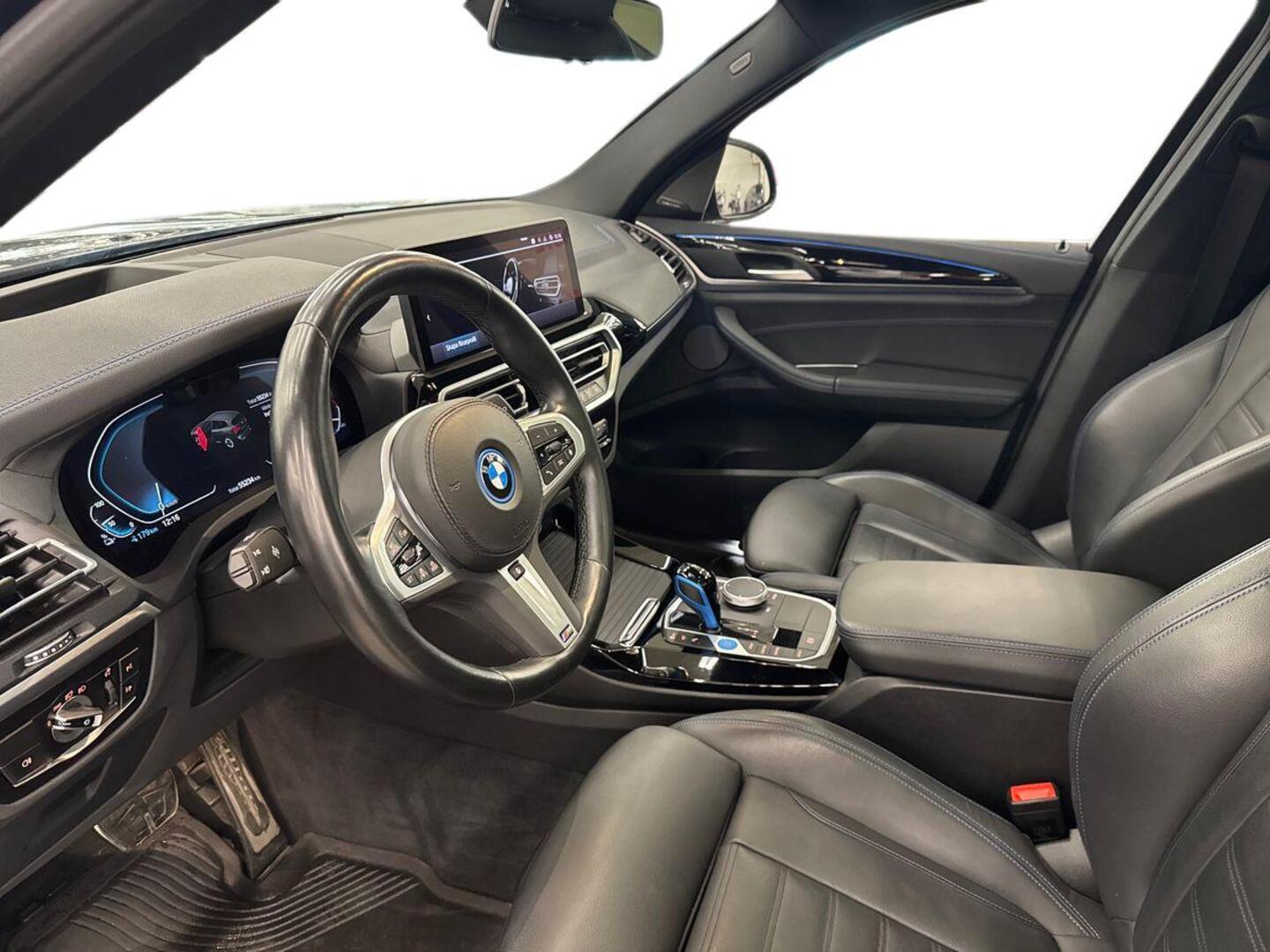 BMW iX3 2023
