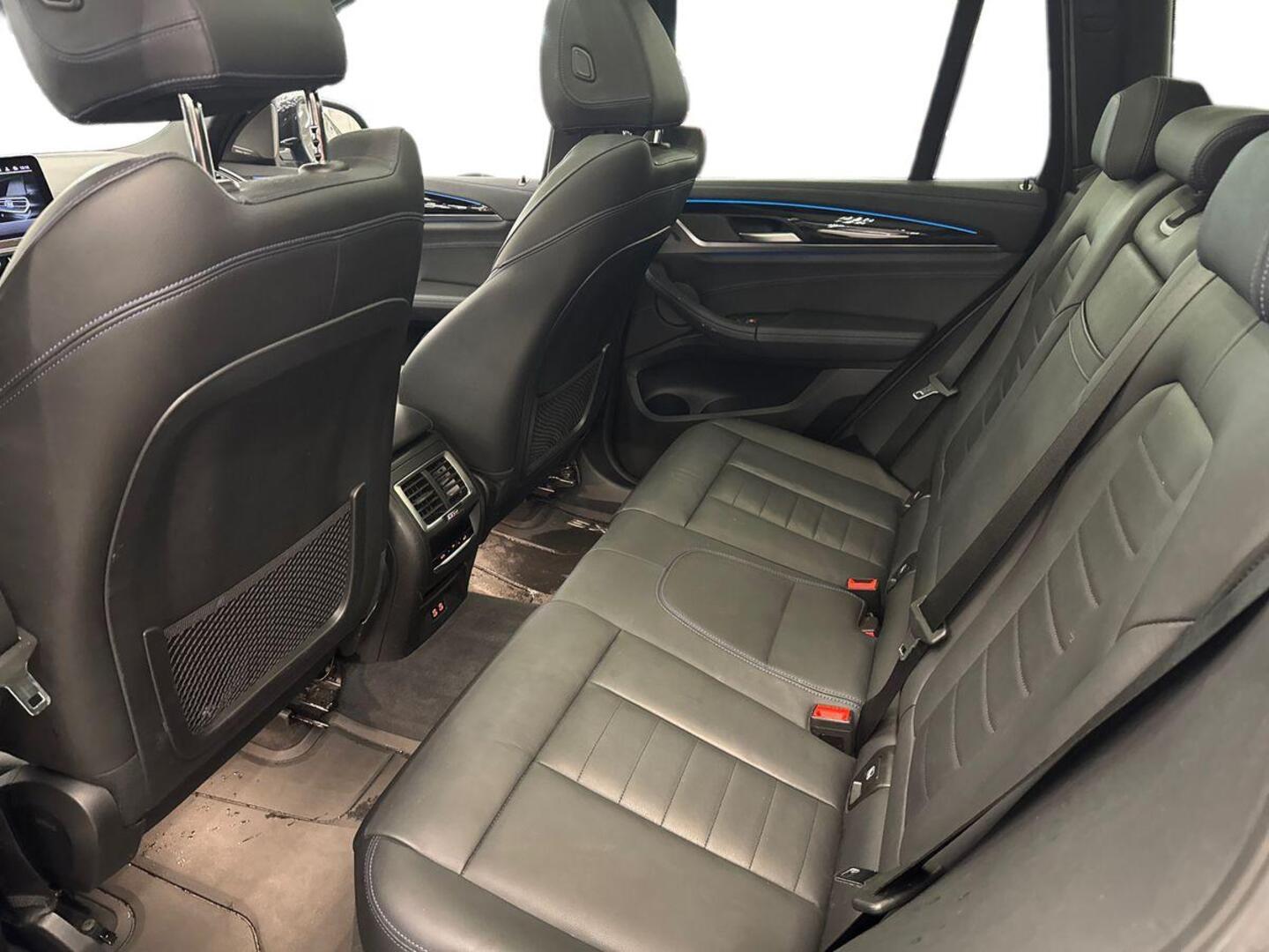 BMW iX3 2023