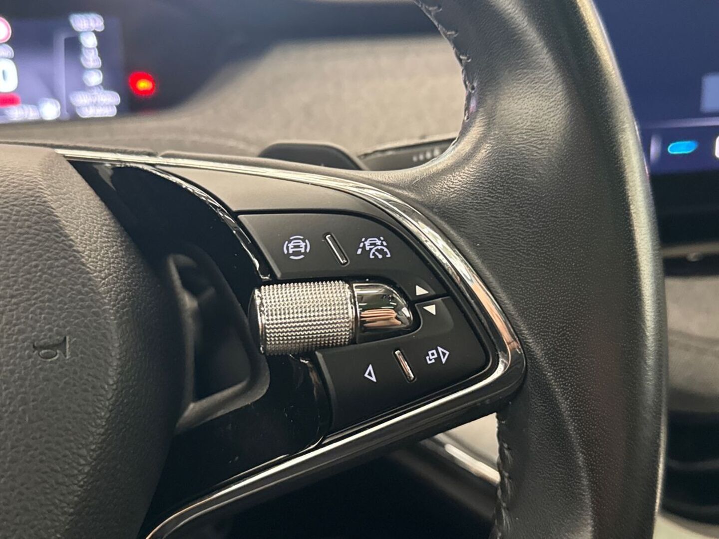 SKODA Enyaq 2021