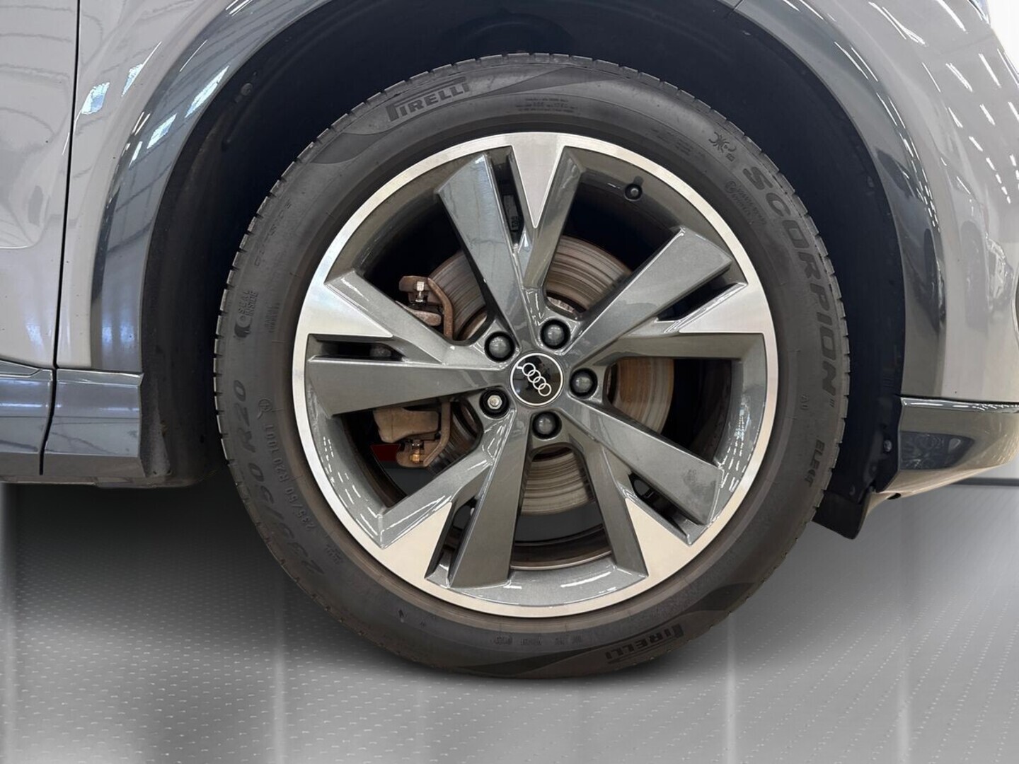 AUDI Q4 e-tron 2023