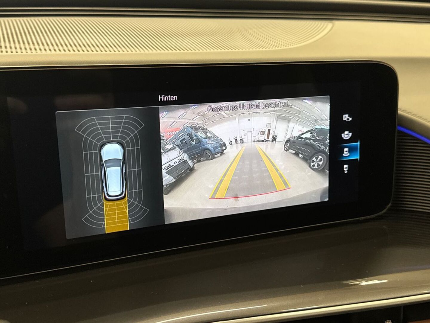 MERCEDES-BENZ EQC 2021