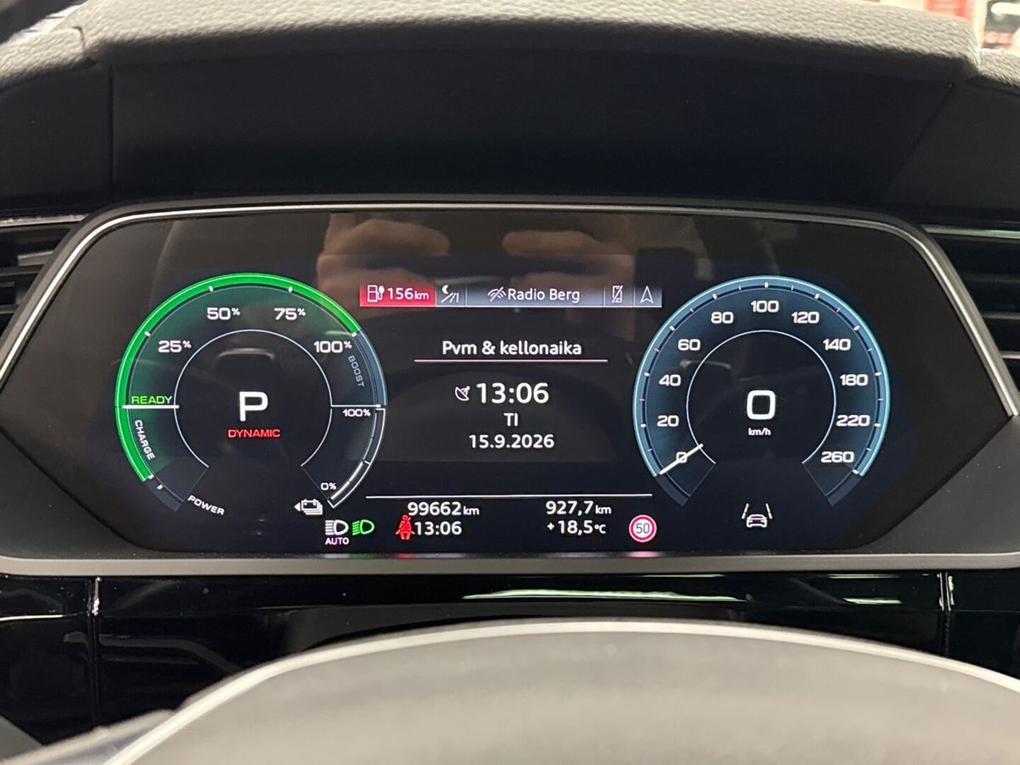AUDI e-tron 2021
