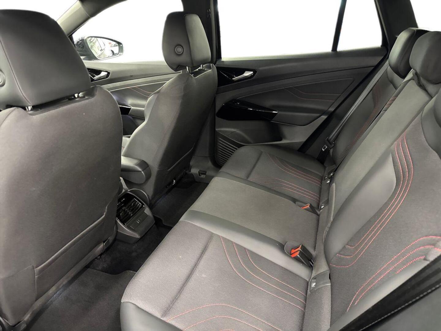 VOLKSWAGEN ID.4 2023