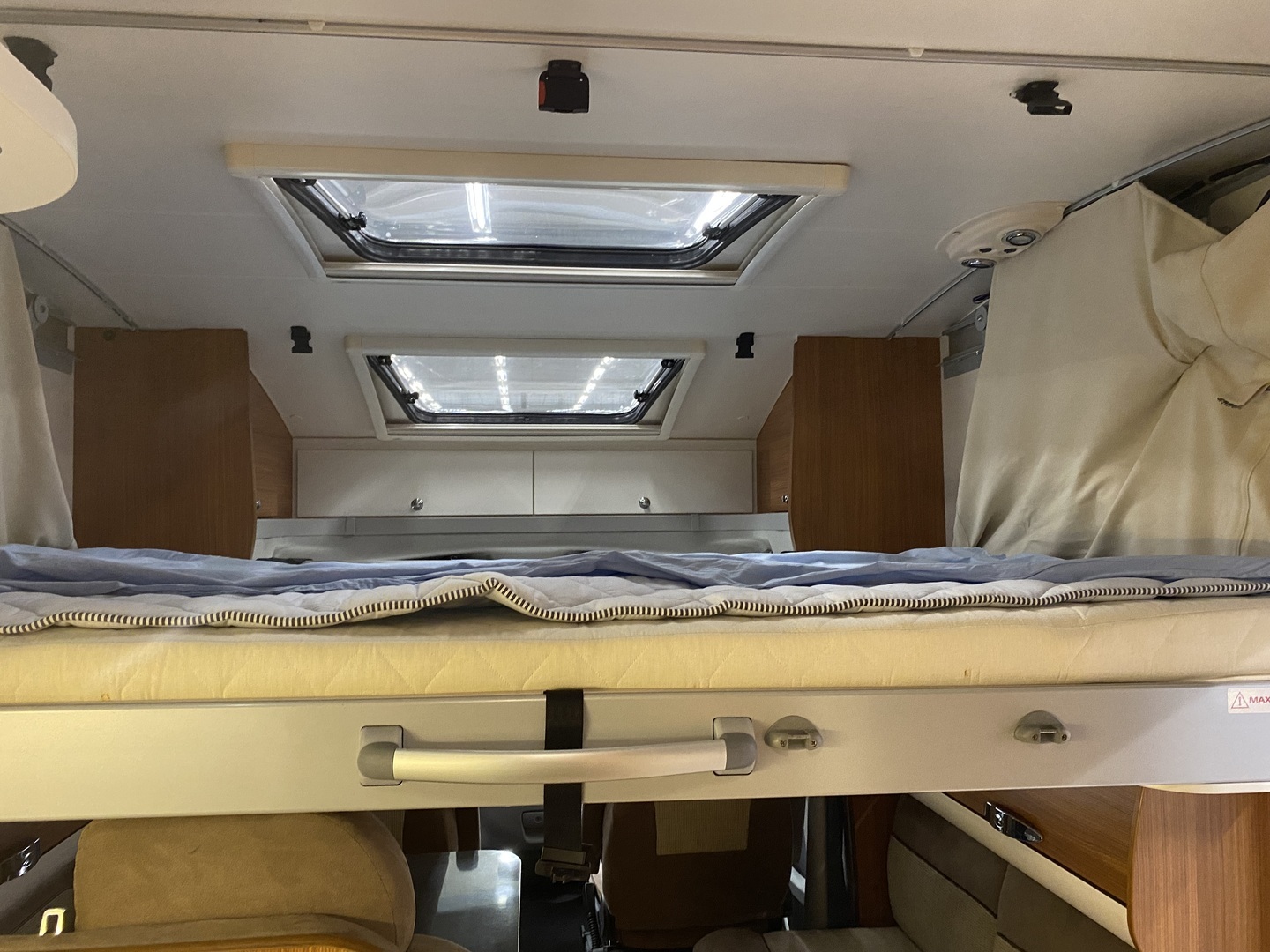 ADRIA MATRIX M 680SP 2010