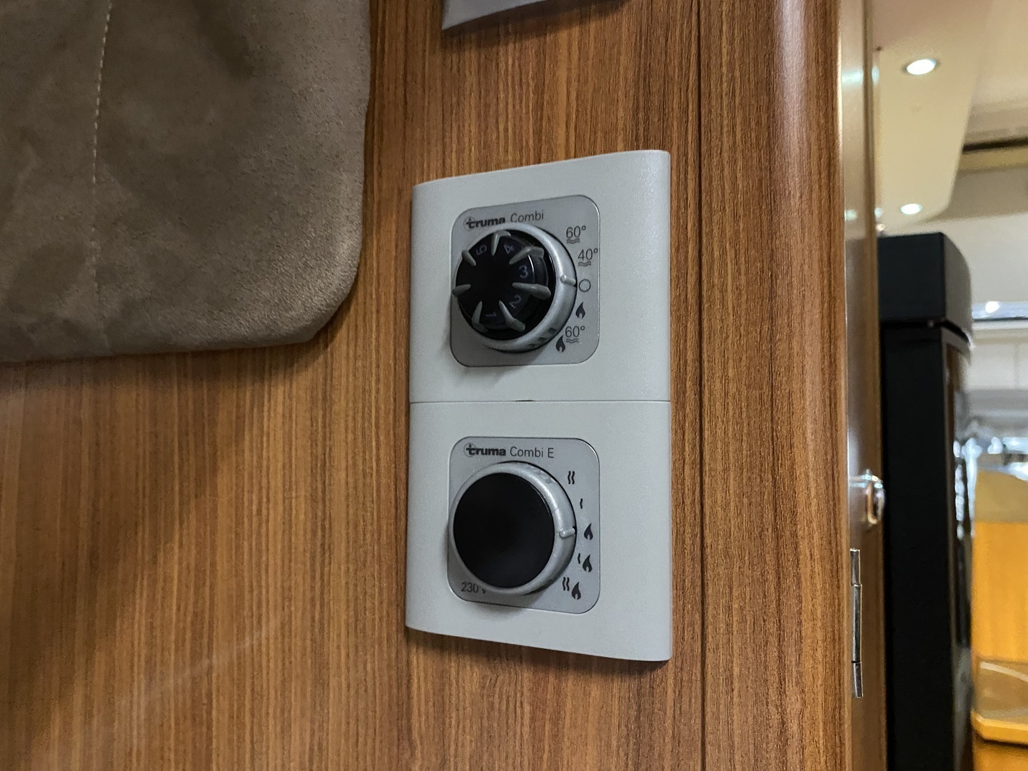 ADRIA MATRIX M 680SP 2010