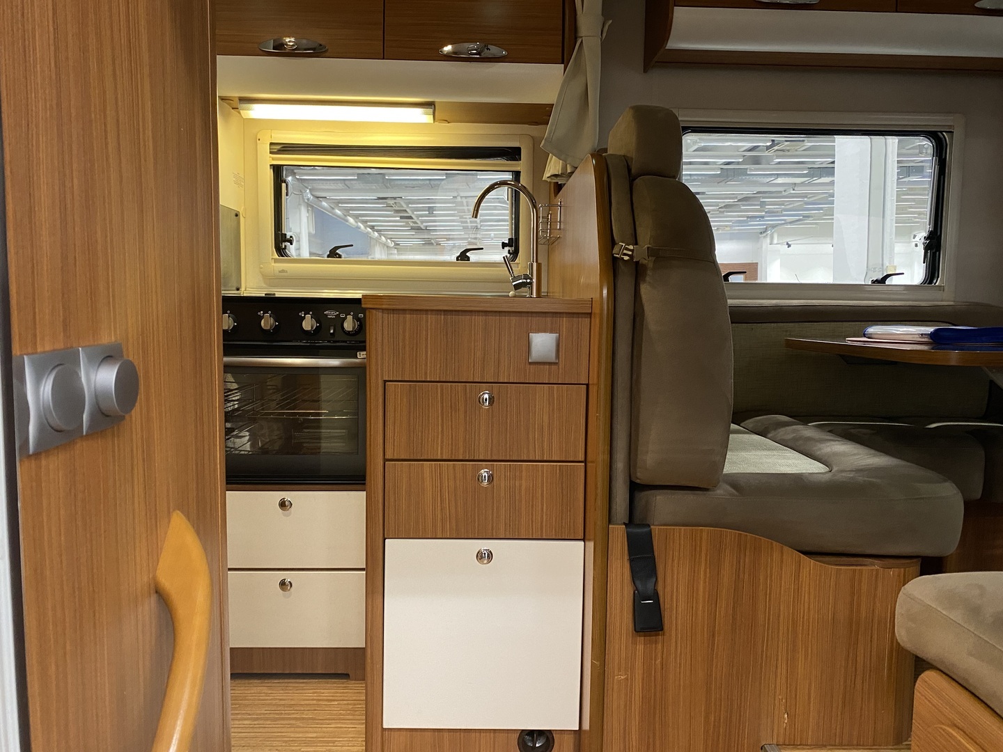 ADRIA MATRIX M 680SP 2010