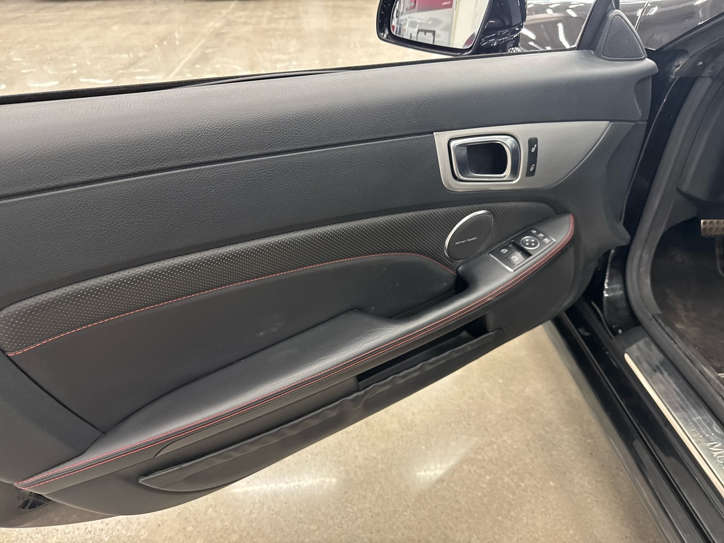 MERCEDES-BENZ SLK 2011