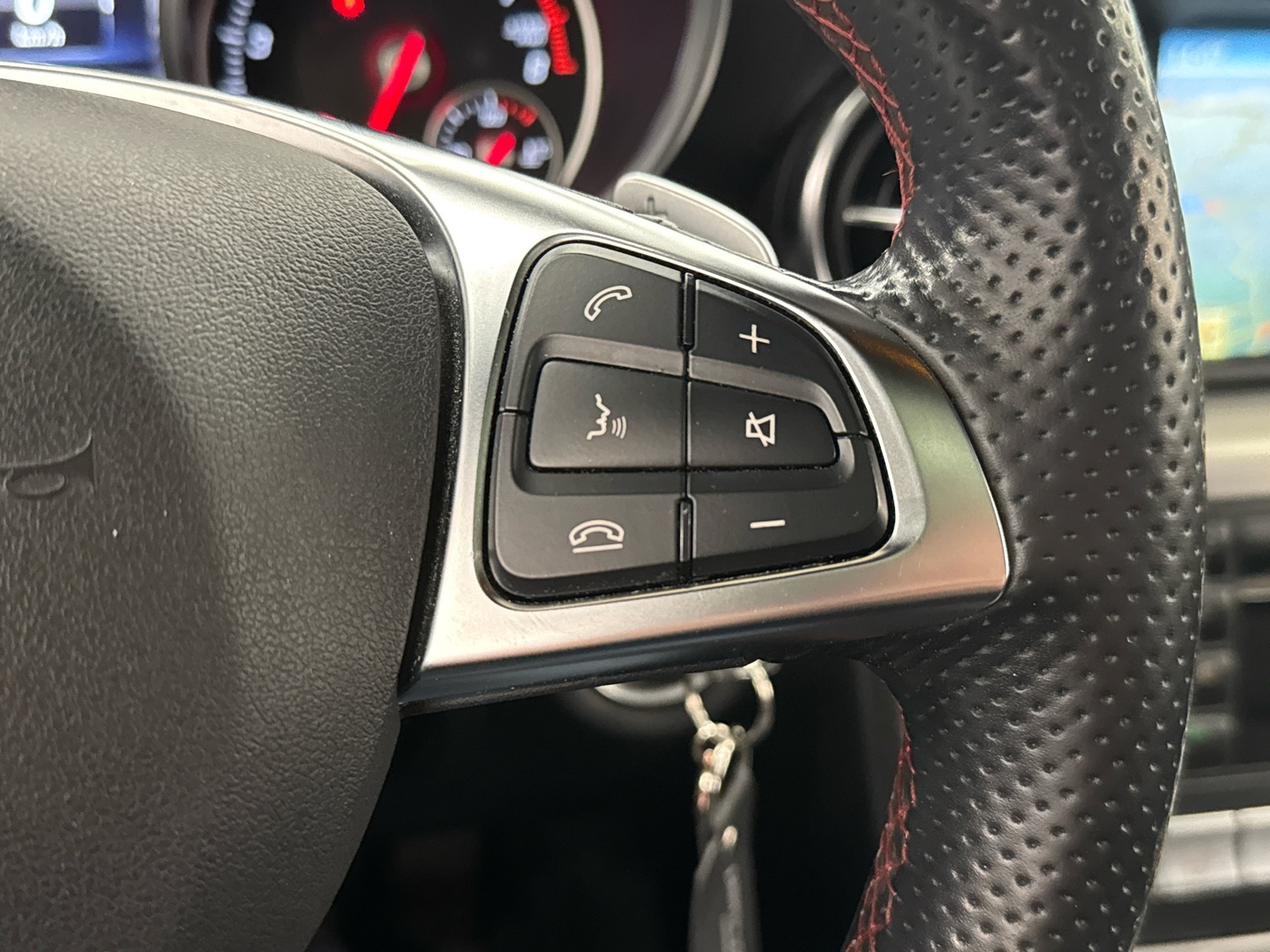 MERCEDES-BENZ SLK 2011