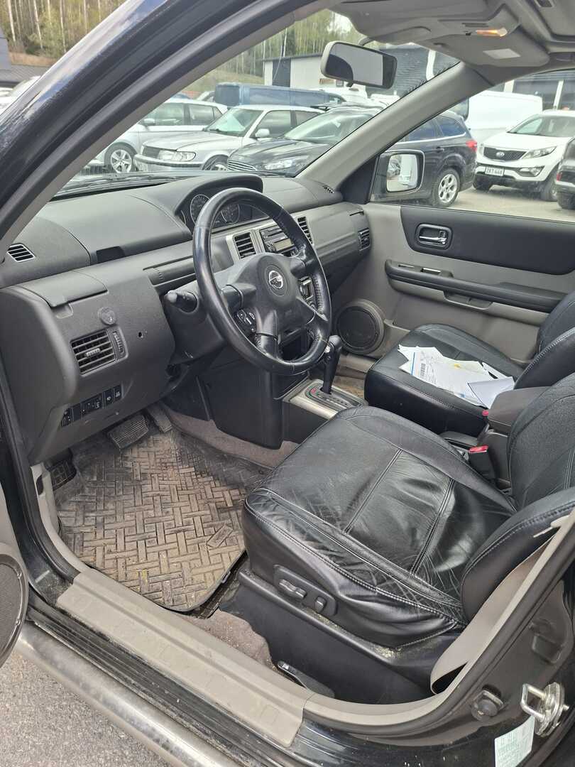 NISSAN X-TRAIL 2005