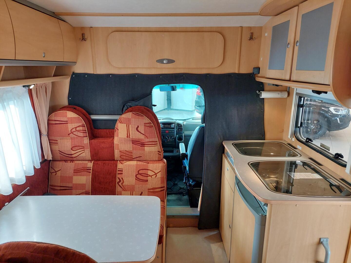 DETHLEFFS ADVANTAGE T 5841 2006