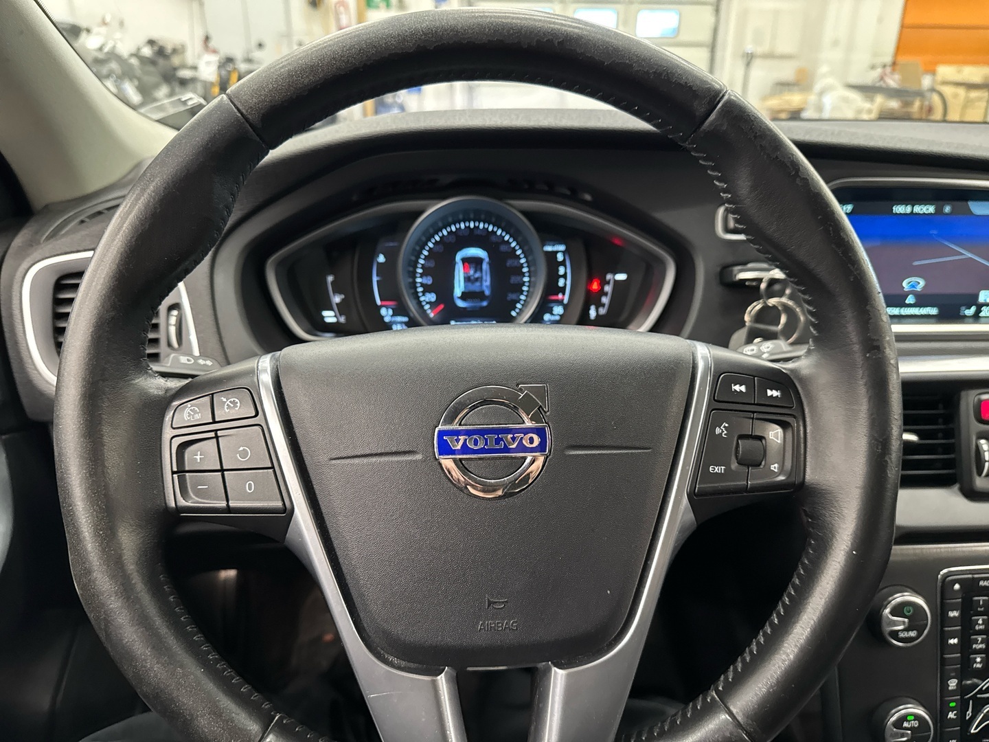 VOLVO V40 Cross Country 2015