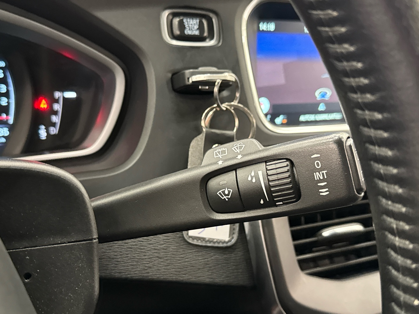 VOLVO V40 Cross Country 2015