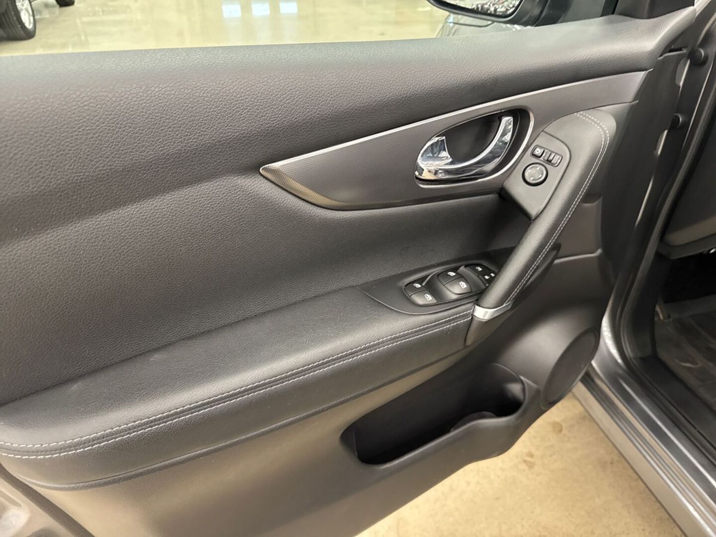 NISSAN Qashqai 2018