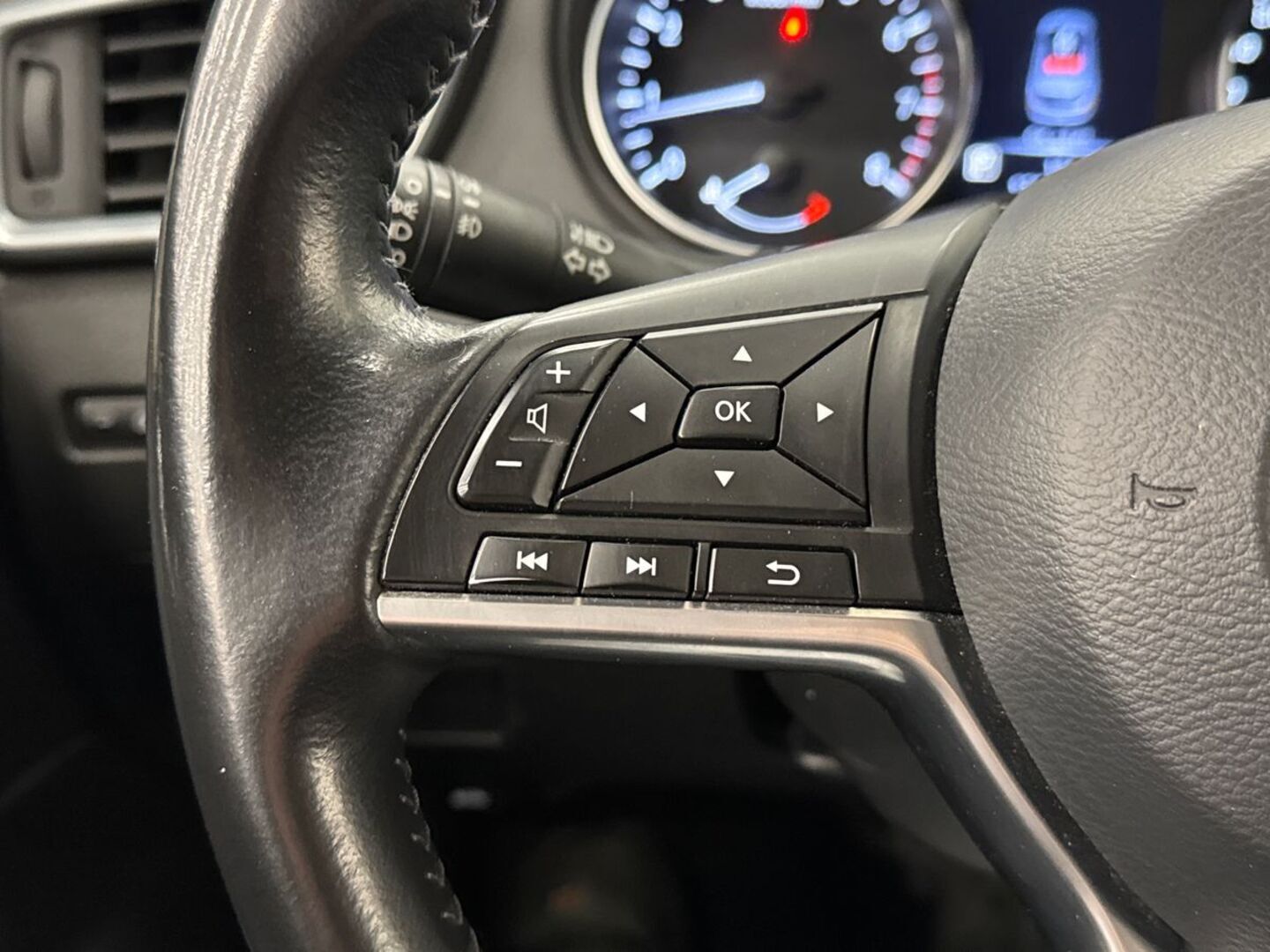 NISSAN Qashqai 2018