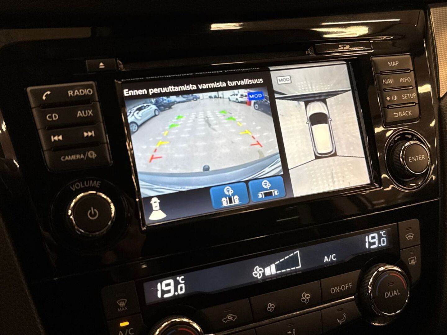 NISSAN Qashqai 2018