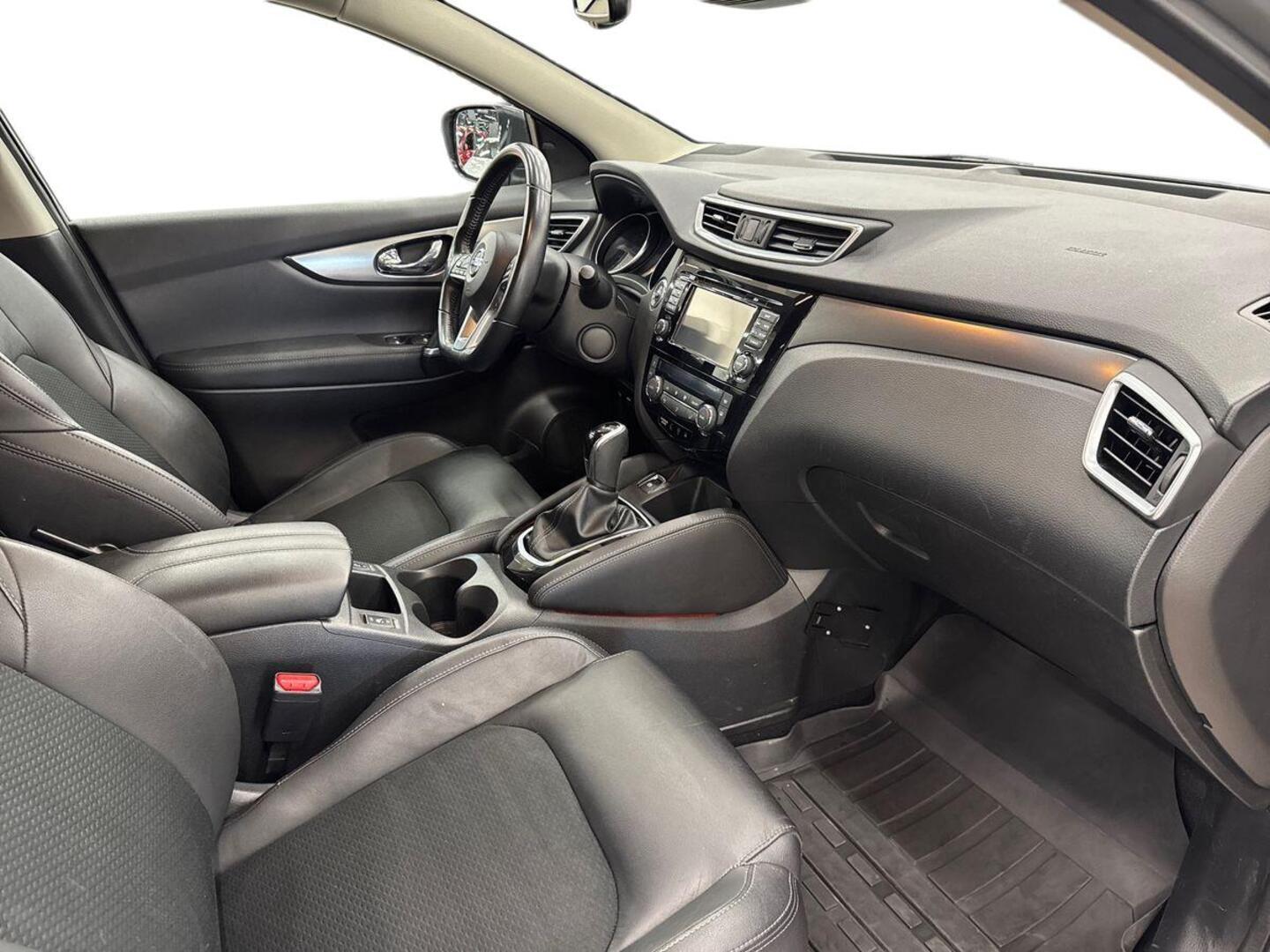 NISSAN Qashqai 2018