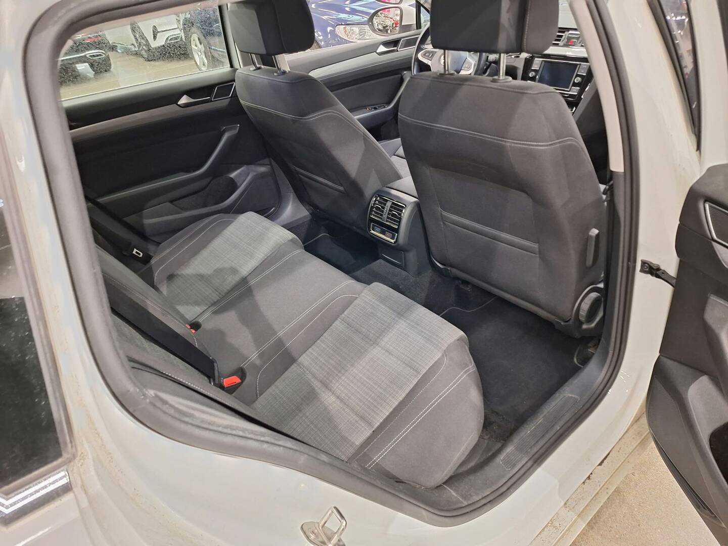 VOLKSWAGEN Passat 2020
