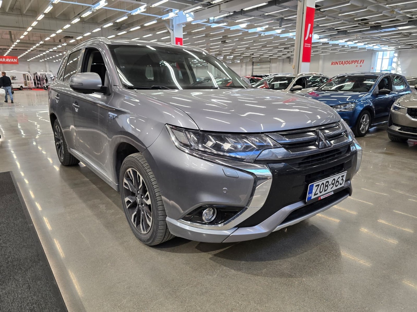 MITSUBISHI Outlander PHEV 2017