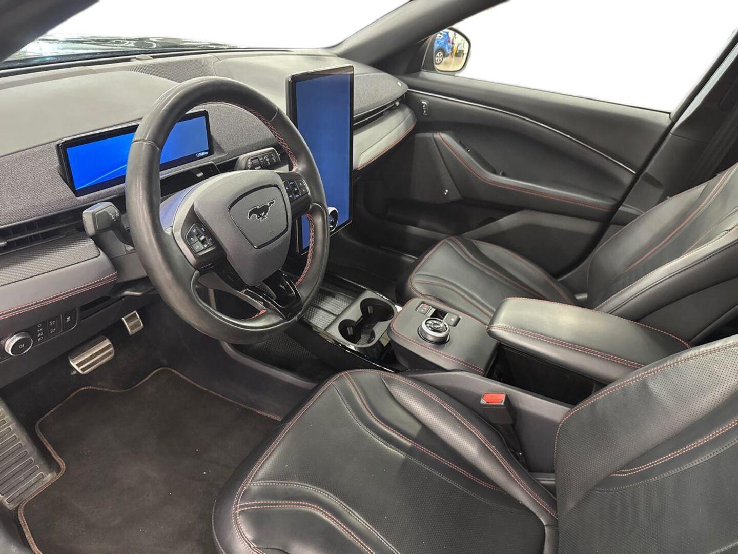 FORD Mustang Mach-E 2022