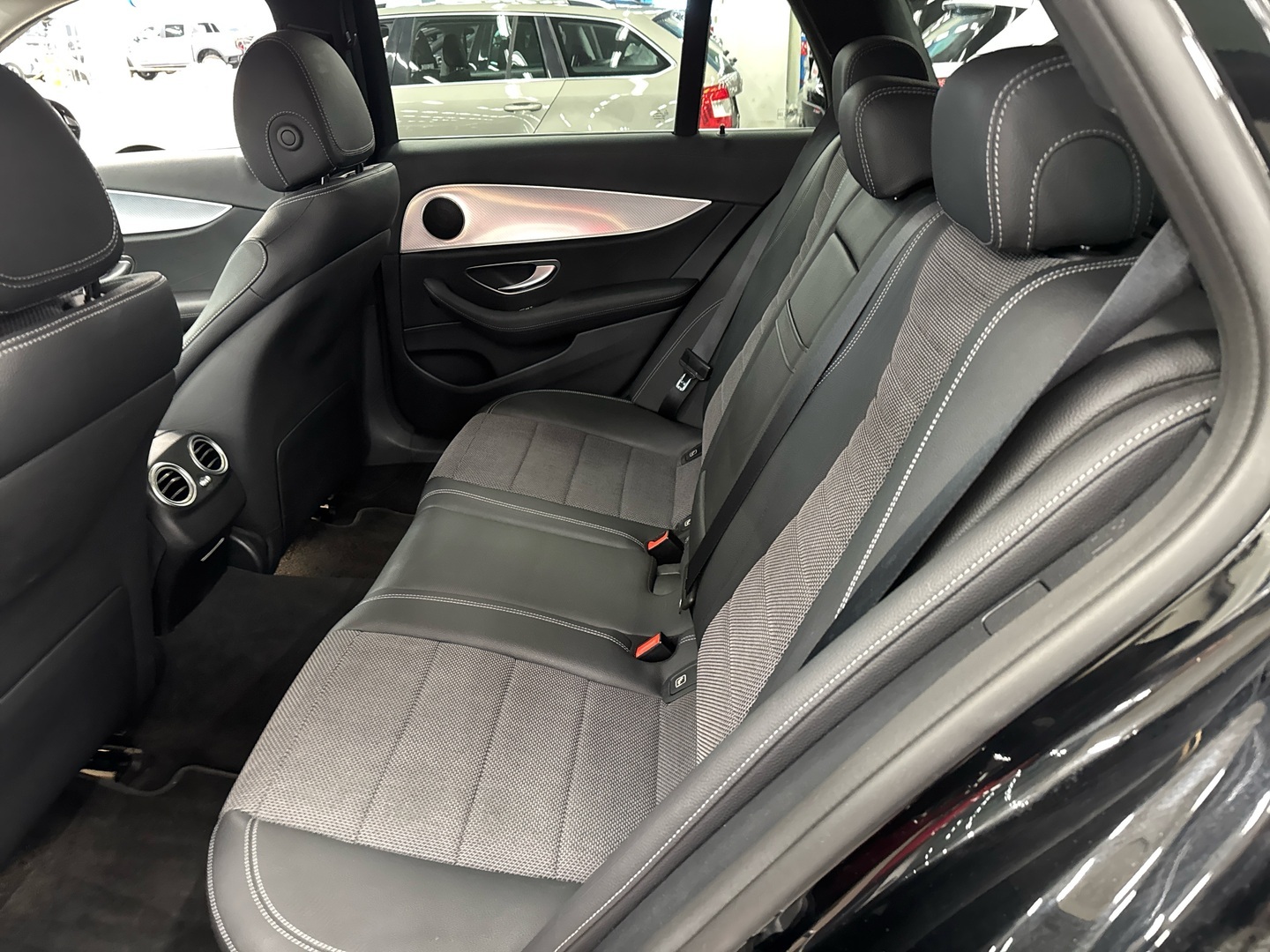 MERCEDES-BENZ E 2021