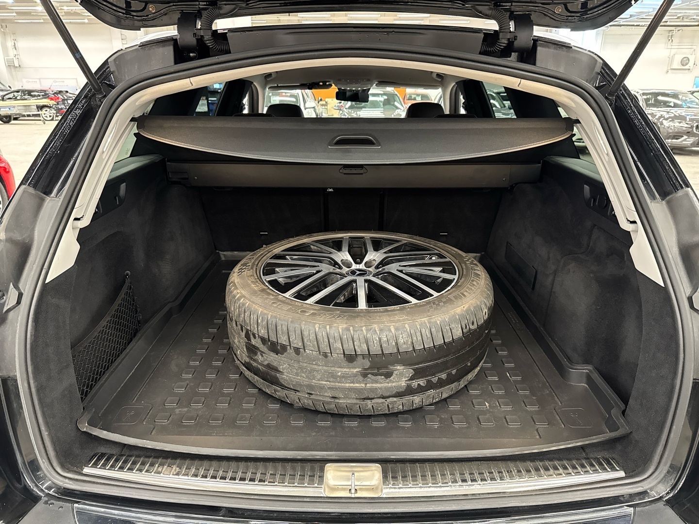 MERCEDES-BENZ E 2021