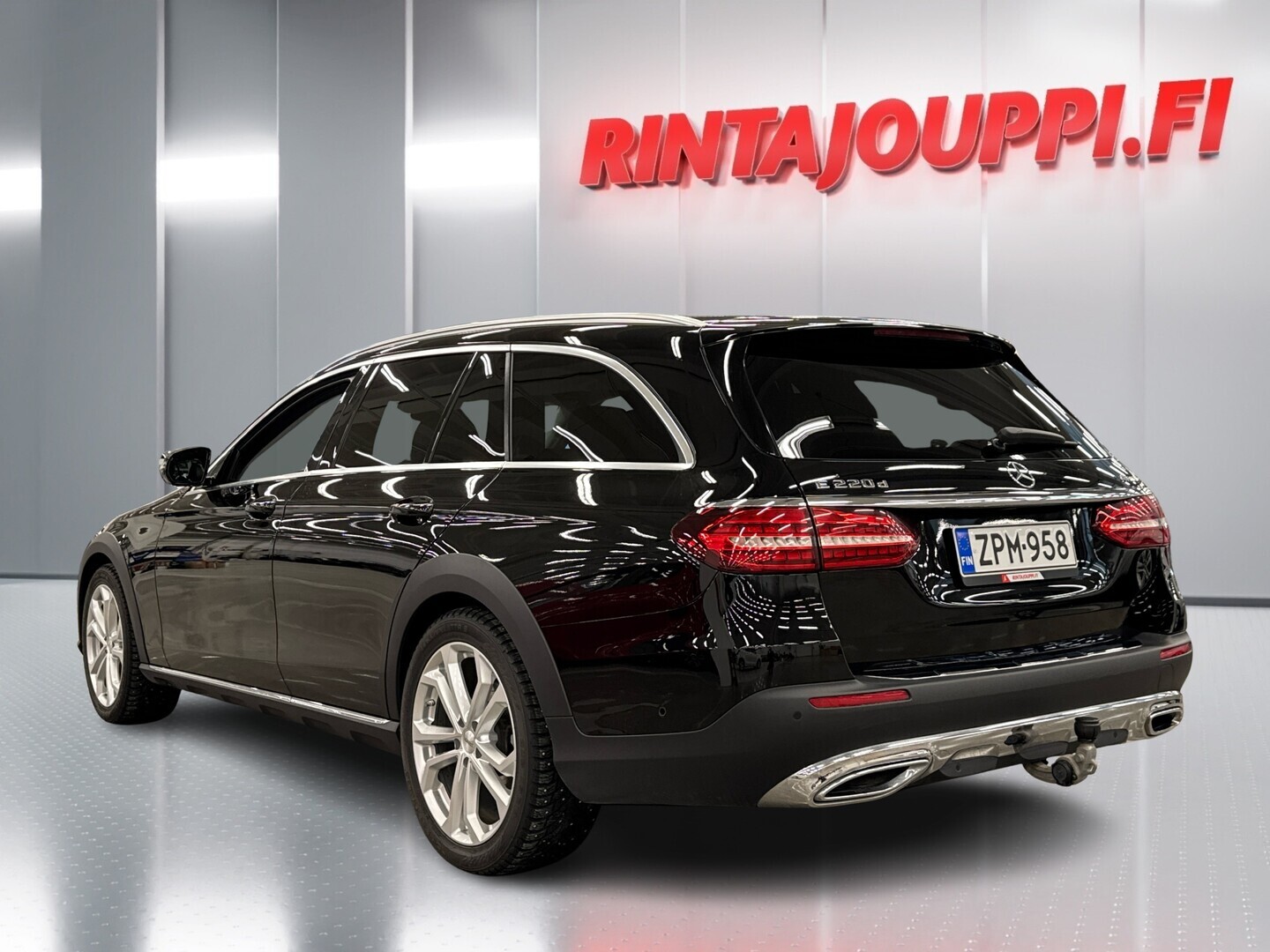 MERCEDES-BENZ E 2021