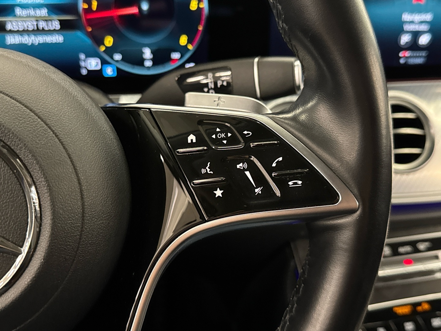 MERCEDES-BENZ E 2021