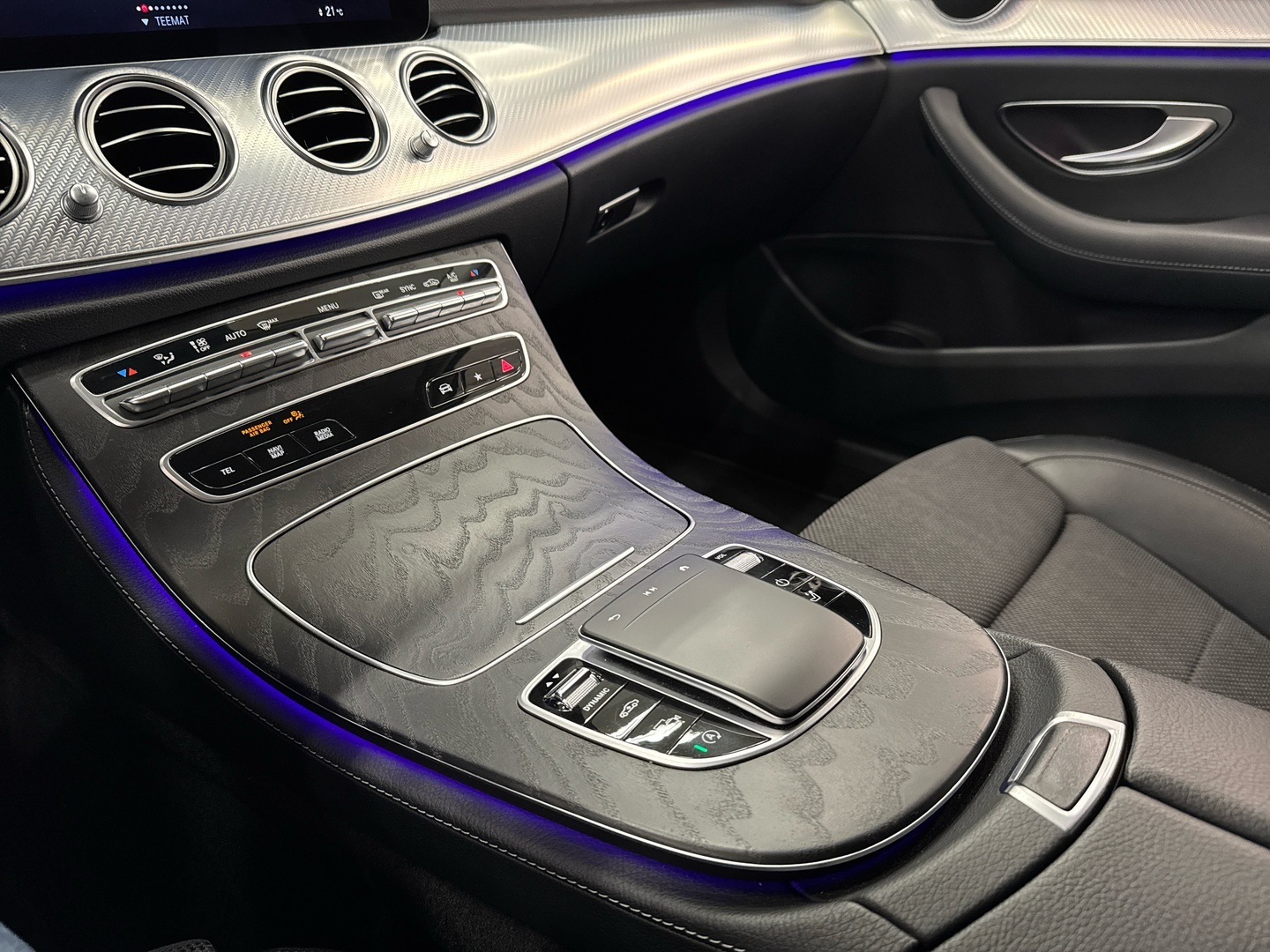 MERCEDES-BENZ E 2021