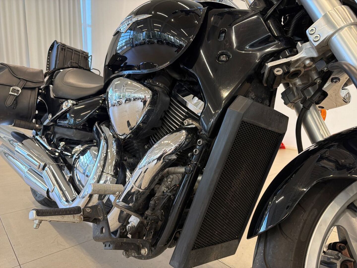 SUZUKI INTRUDER 2010