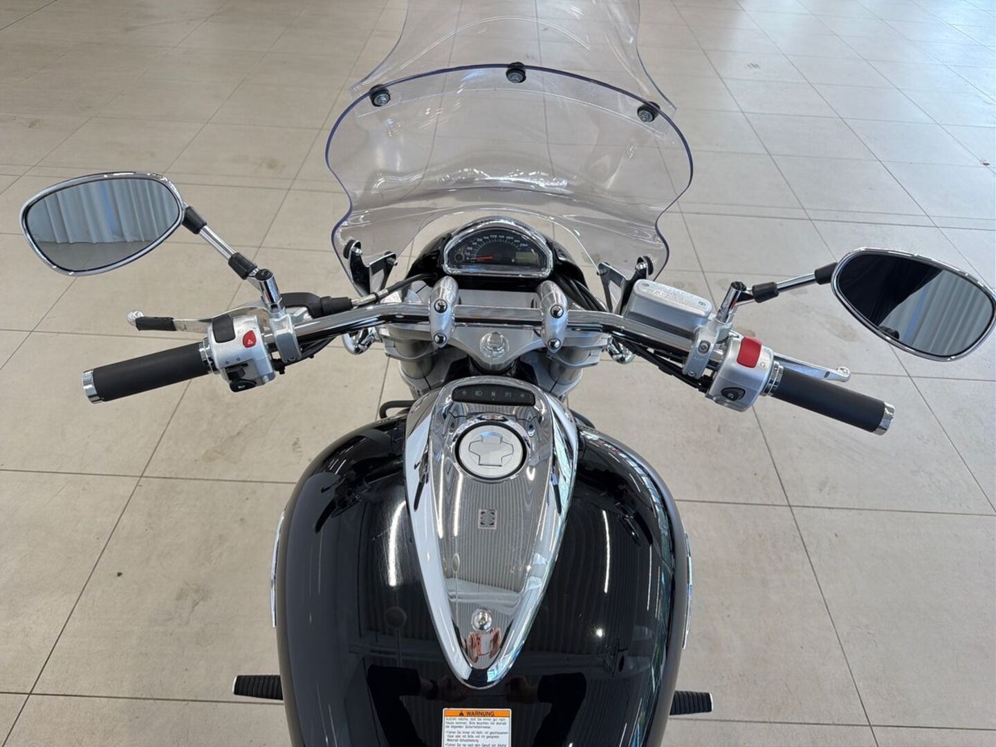SUZUKI INTRUDER 2010