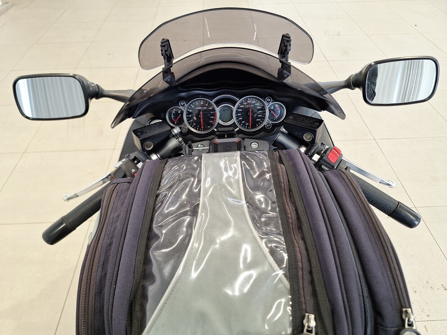 SUZUKI GSX 2010