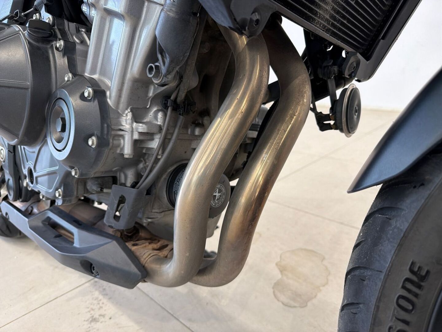 HONDA CB 2023