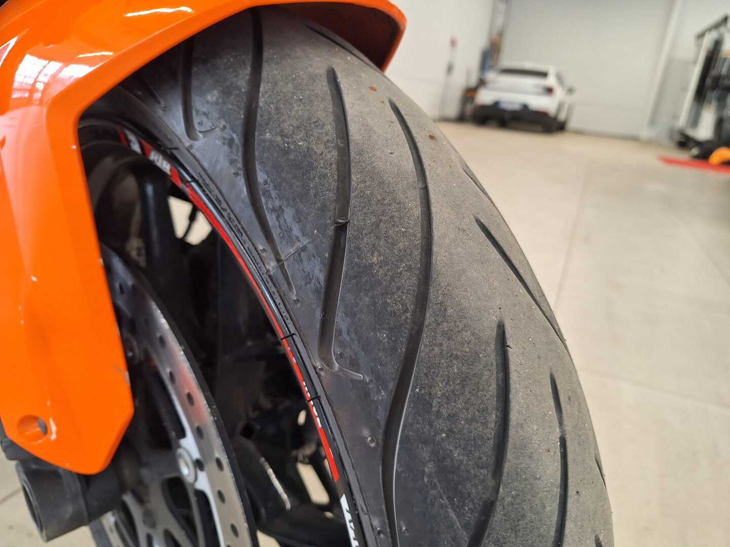 KTM KTM 1290 SUPERDUKE R (127 KW) 2014