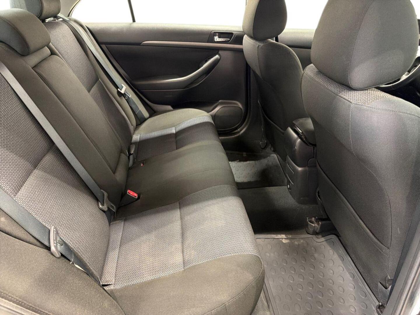 TOYOTA Avensis 2008