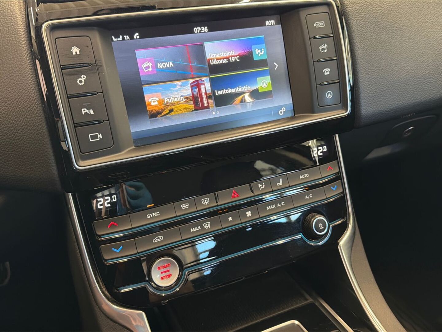 JAGUAR XE 2015