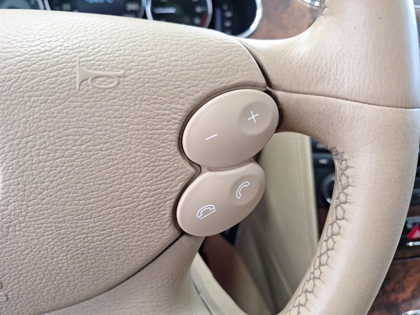 MERCEDES-BENZ CLS 2005