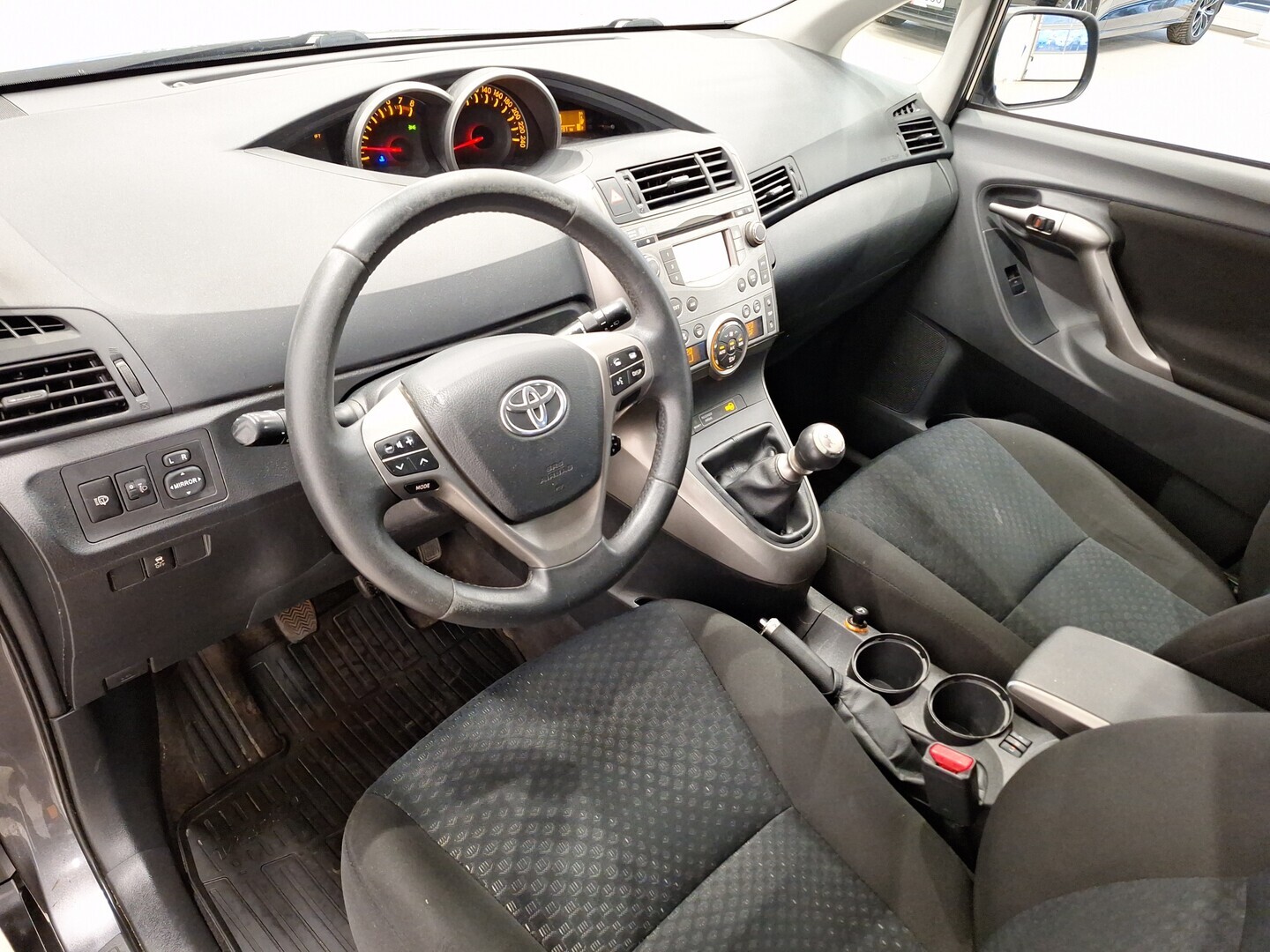TOYOTA Verso 2009