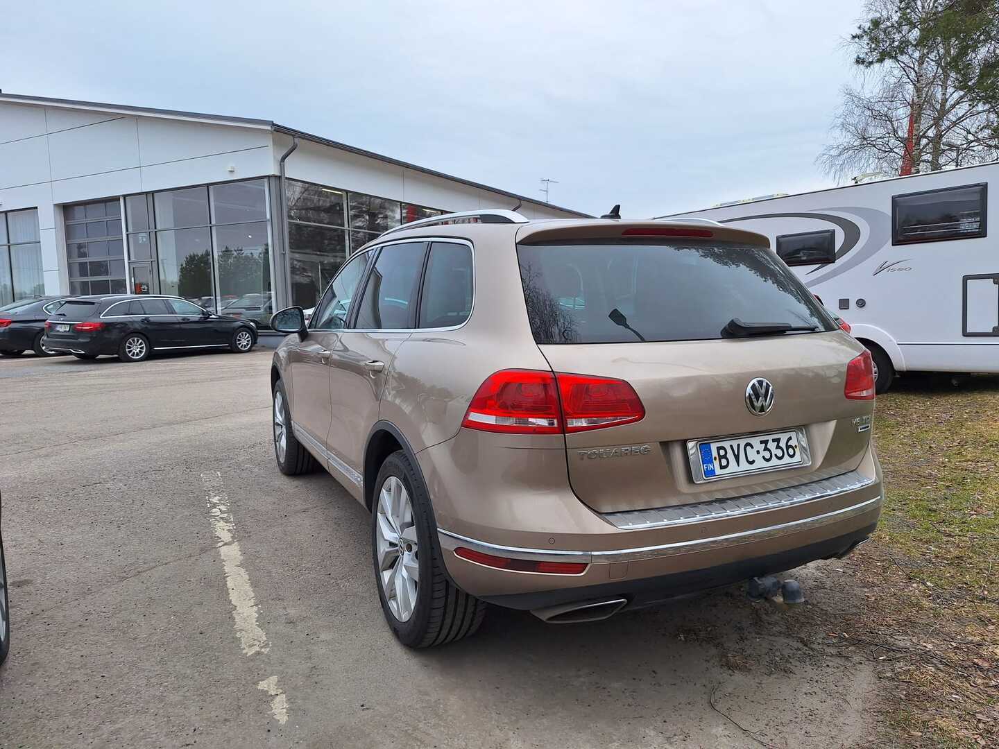 VOLKSWAGEN Touareg 2016